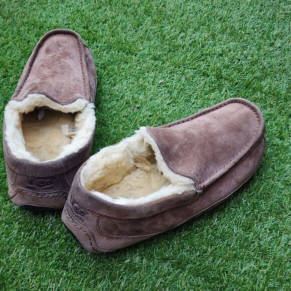 UGG ASCOT- Men's Slippers - SIZE 9 - Picture 6 of 8